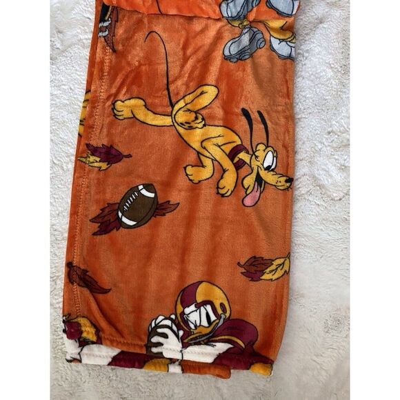 Disney Mickey Mouse & Friends Football Fall Throw Blanket 50”x70” Donald Pluto - Picture 12 of 14